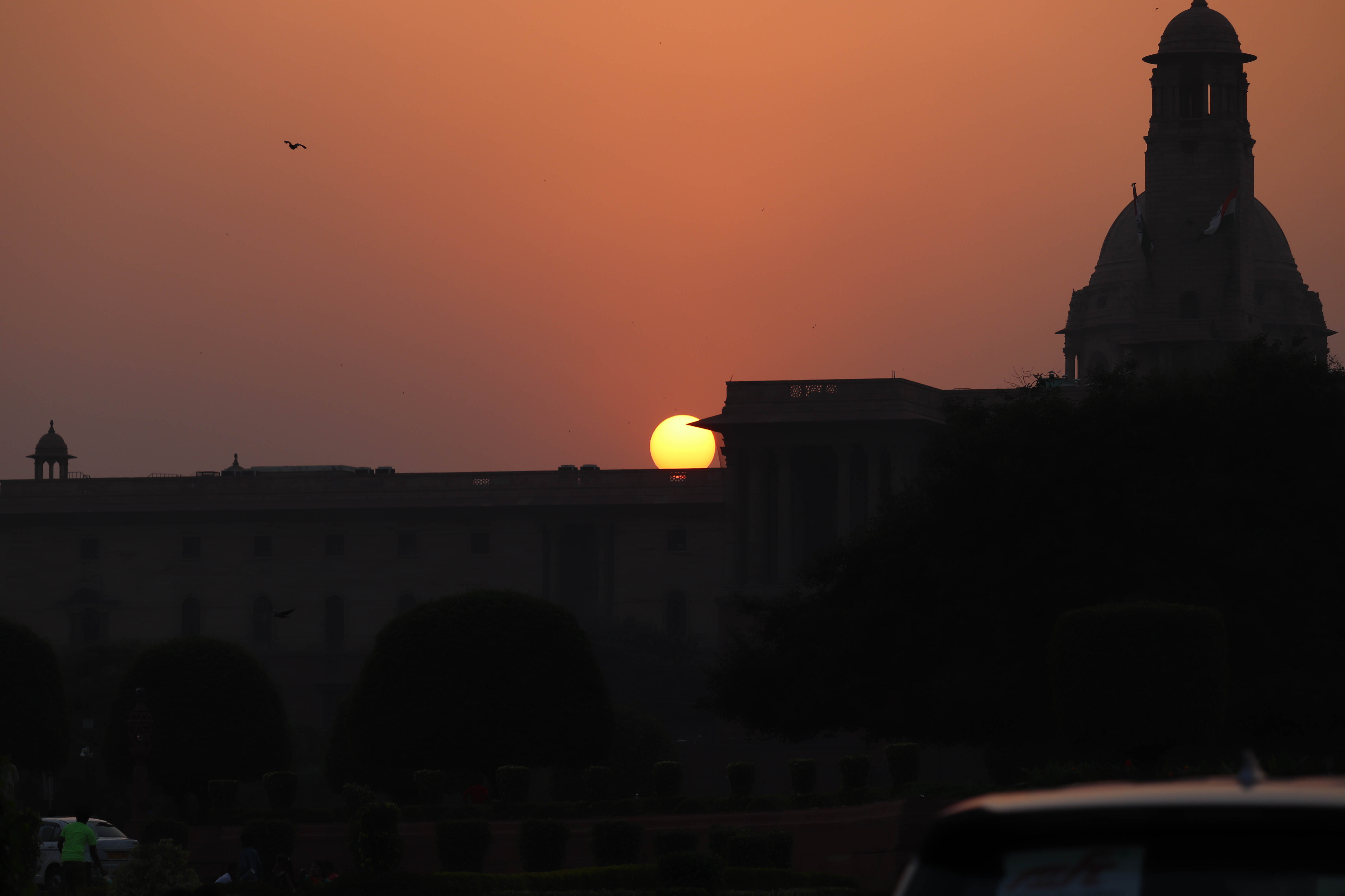 rashtrapati bahawan, new delhi, india, monuments, travel-delhi, delhi-monuments, Amar-Jawan-Jyoti, Shanti-Path